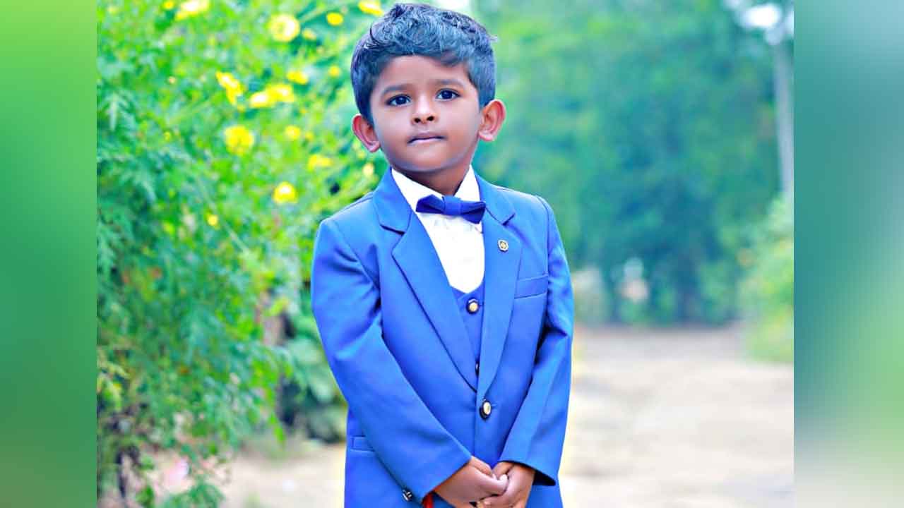 Mahbubabad | ట్రాక్టర్‌ ఢీ కొని ఐదేండ్ల బాలుడి మృతి.. తల్లికి తీవ్ర గాయాలు