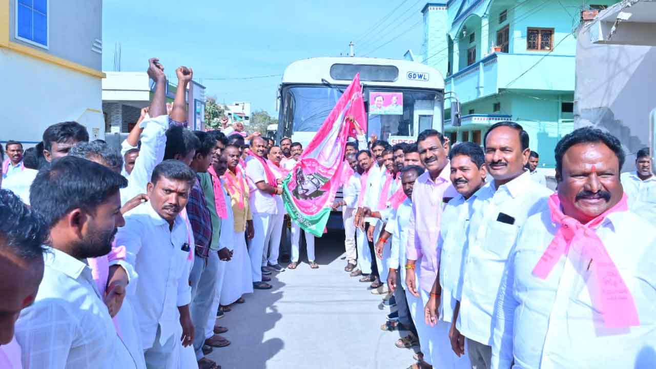 Chalo Nallagonda | చలో నల్లగొండ సభకు భారీగా తరలివెళ్లిన బీఆర్‌ఎస్‌ శ్రేణులు