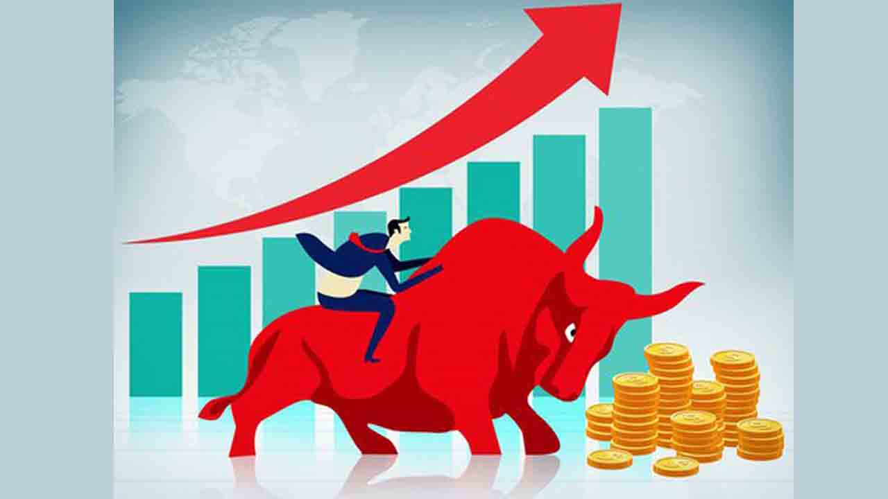పుంజుకున్న స్టాక్‌ మార్కెట్లు