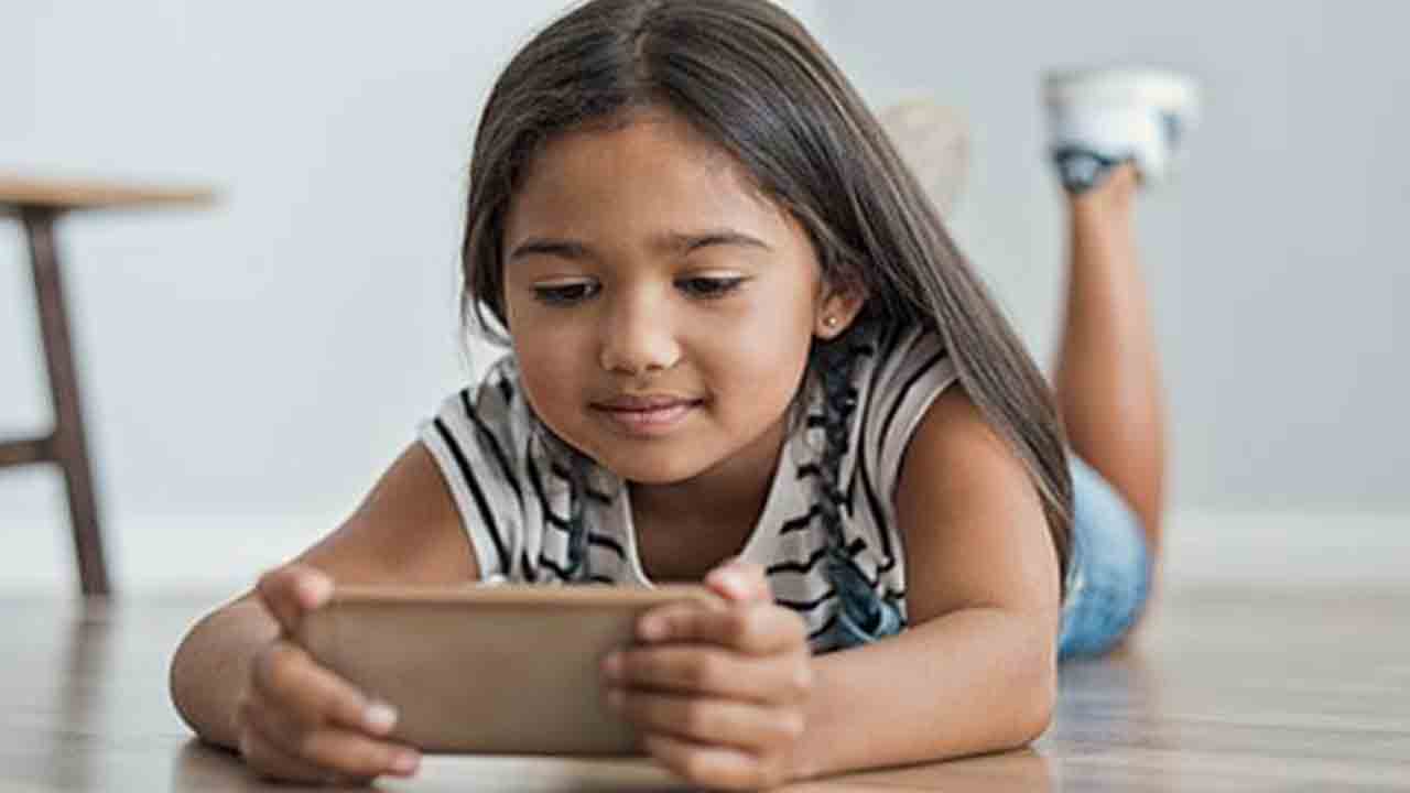 Mobile Phone | మొబైల్‌ మైకం కండ్లకు శాపం.. సెల్‌ఫోన్‌ బానిసల్లో 11-18 ఏండ్ల మధ్యవారే అధికం