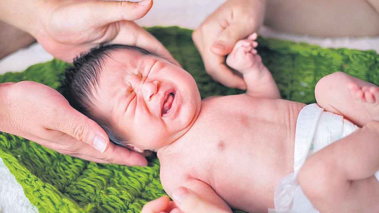 South Korea | పిల్లల్ని కంటే 62 లక్షలు.. ఉద్యోగులకు దక్షిణ కొరియా కంపెనీ భారీ ఆఫర్‌