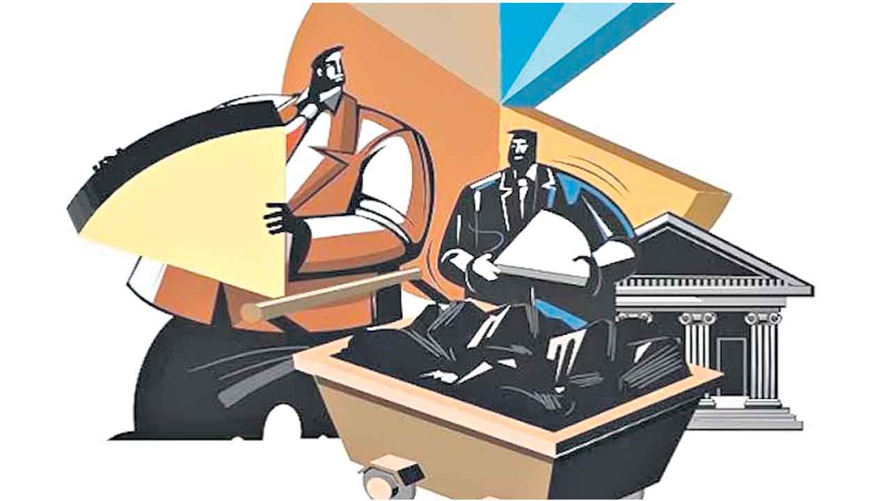 డిజిన్వెస్ట్‌మెంట్‌ లక్ష్యం 50 వేల కోట్లు