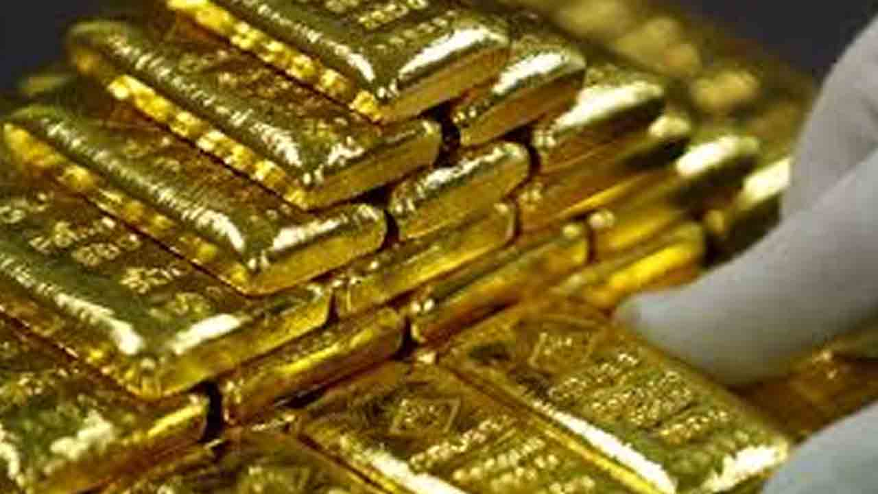 నకిలీ బంగారంతో మోసం.. ఇద్దరు అరెస్టు