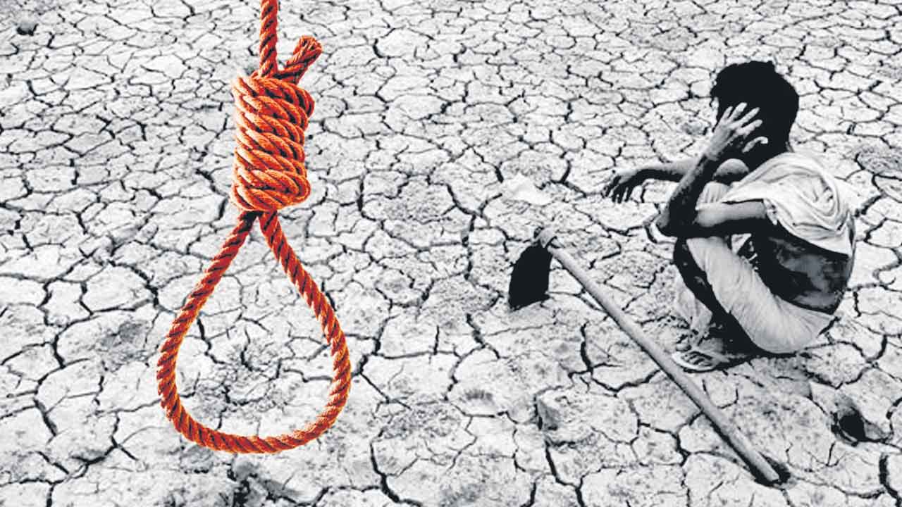 కర్ణాటక రైతుల మృత్యుఘోష