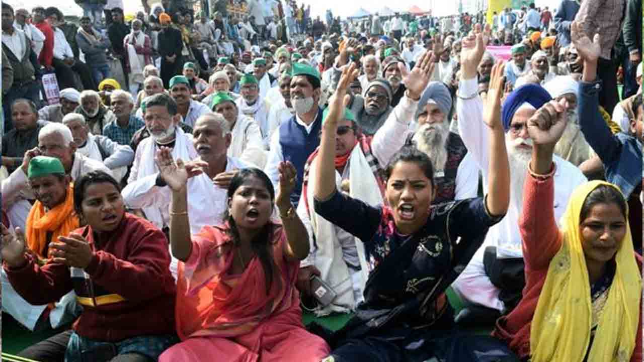 Farmers Protest | రైతు ఆందోళనలో రాజకీయ నాయకులకు మైకులు కట్..!