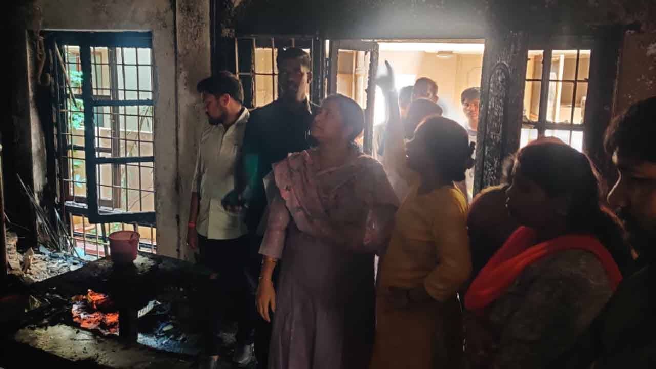 Fire accident | తార్నాకలో అగ్నిప్రమాదం, తప్పిన పెనుప్రమాదం