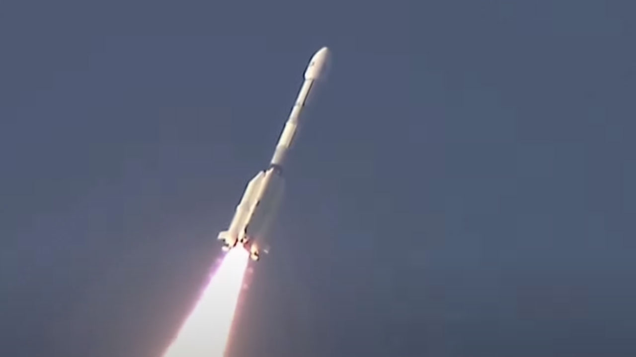 ISRO | నింగిలోకి దూసుకెళ్లిన జీఎస్‌ఎల్వీ-F14..