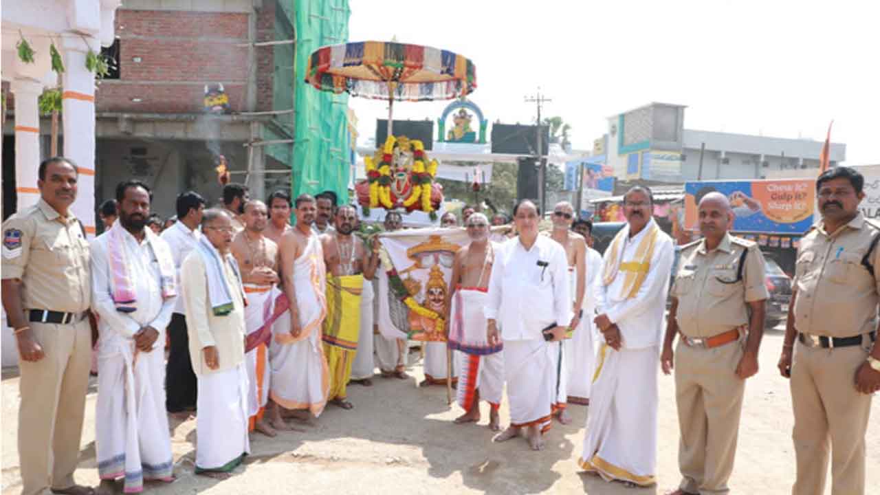 Yadadri Pathagutta | యాదాద్రి పాతగుట్టలో ఘనంగా వార్షిక బ్రహ్మోత్సవాలు