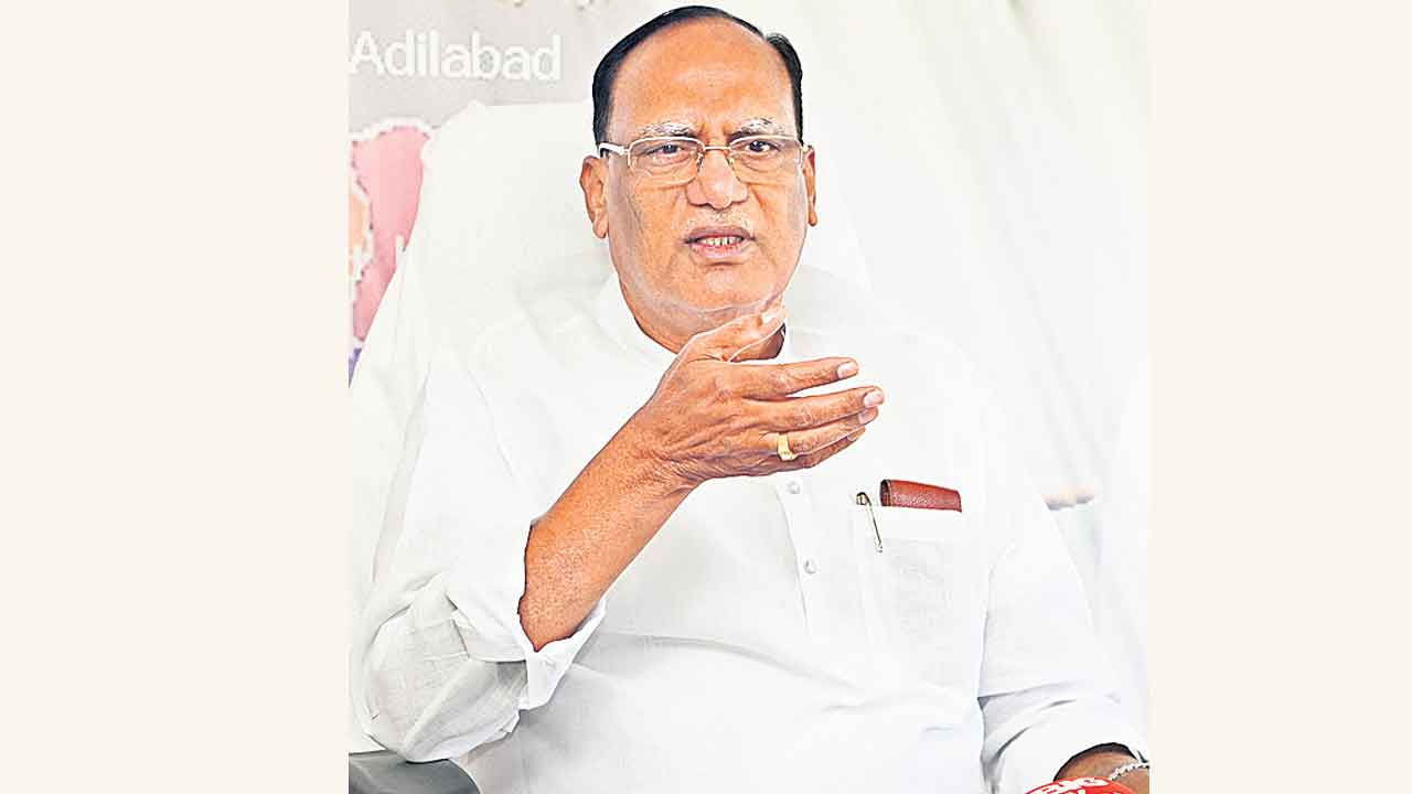 కర్ణాటకతో చర్చించి కృష్ణా జలాలు తేవాలి