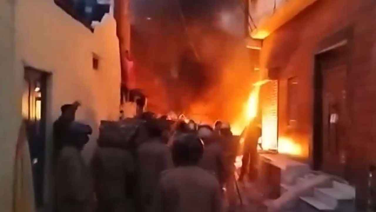 హల్దానీలో హైటెన్షన్‌