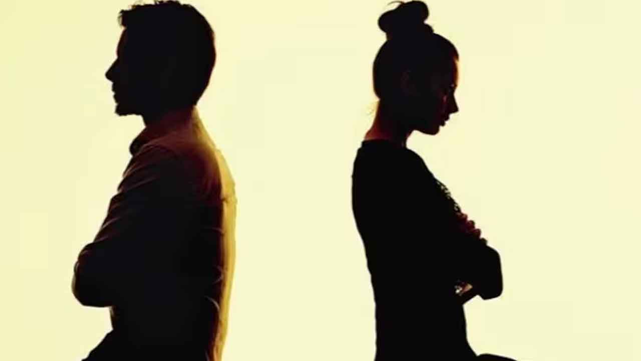 నిరుద్యోగ భర్తకు భరణం చెల్లించాలి