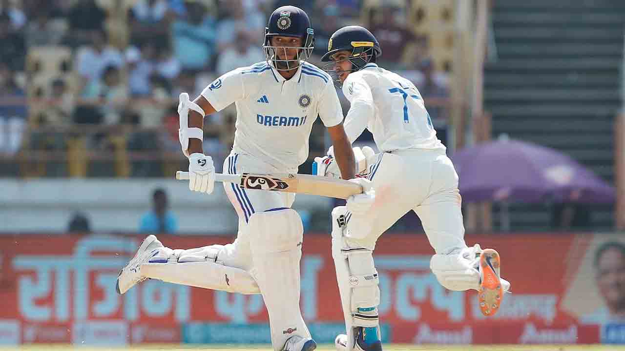 IND vs ENG 3rd Test | య‌శ‌స్వీ వీరోచిత సెంచ‌రీ.. గిల్ ఫిఫ్టీ.. రాజ్‌కోట్‌లో ప‌ట్టుబిగించిన భార‌త్