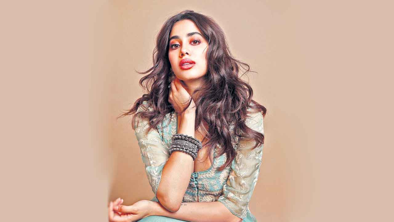 Janhvi Kapoor | బంపరాఫర్‌.. రామ్‌చరణ్‌కు జోడీగా జాన్వీకపూర్‌