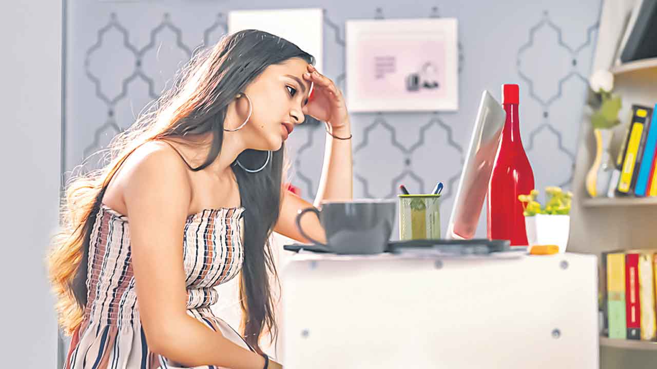 Foreign Education | పెరిగిన ట్యూషన్‌ ఫీజులు, ఉద్యోగాల కొరత.. చెదురుతున్న అమెరికా కల!