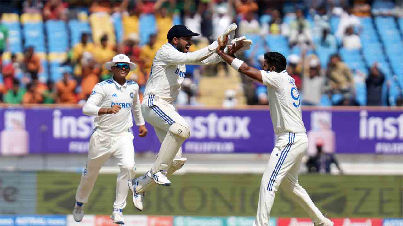 IND vs ENG 3rd Test | వికెట్ల వేట మొద‌లెట్టిన భార‌త్.. టీ స‌మ‌యానికి ఇంగ్లండ్ స్కోర్..