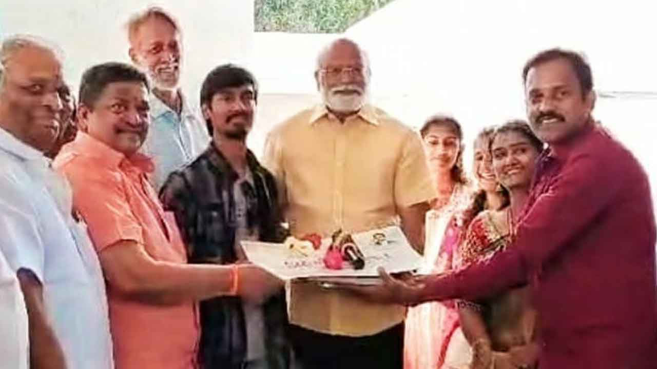 జీవిత కథతో ఇద్దరికీ కొత్తేగా..