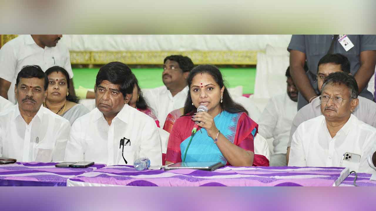 MLC Kavitha | కులగణన చేపట్టిన తర్వాతే స్థానిక సంస్థల ఎన్నికలు నిర్వహించాలి : ఎమ్మెల్సీ కవిత