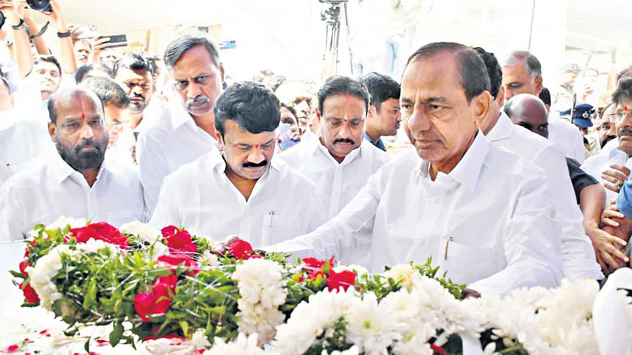 Lasya Nanditha | ఎమ్మెల్యే లాస్యనందిత దుర్మరణం.. అల్పాహారం చేసేందుకు వెళ్తుండగా వెంటాడిన మృత్యువు