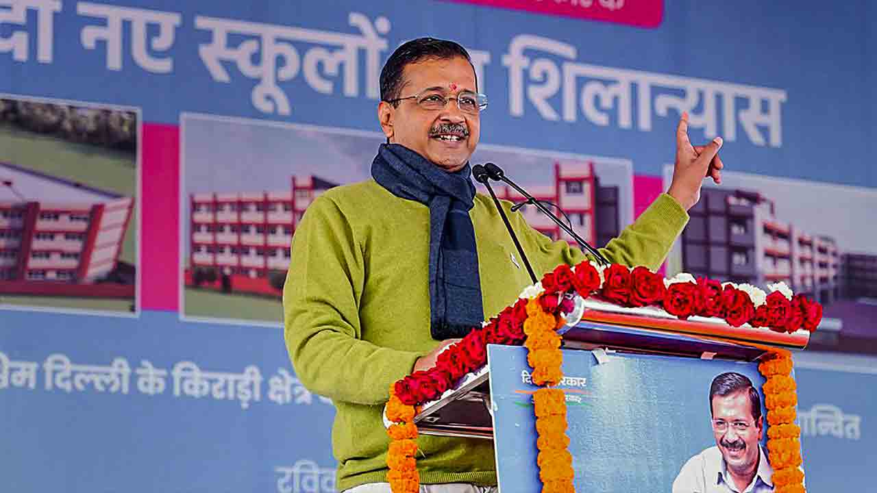 బీజేపీలో చేరాలని ఒత్తిళ్లు!