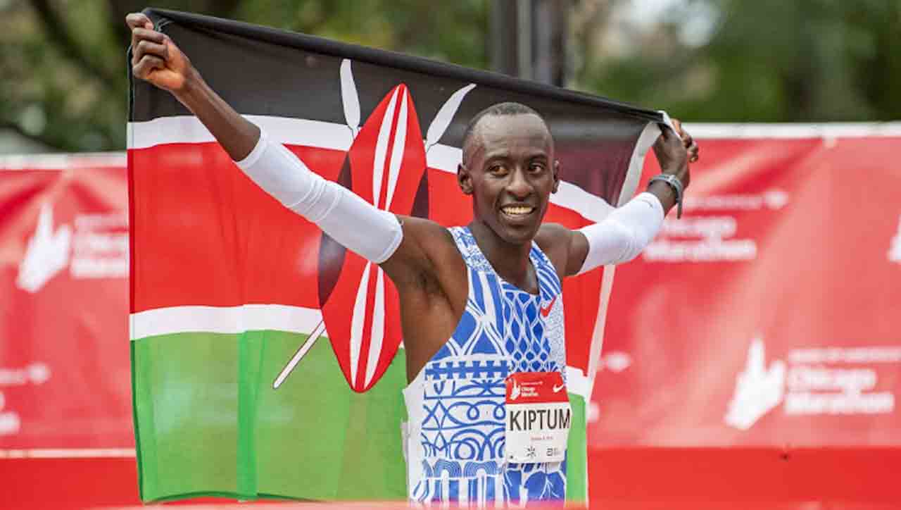 Kelvin Kiptum | ఒలింపిక్ క‌ల నెర‌వేర‌కుండానే.. కారు యాక్సిడెంట్‌లో మార‌థాన్ యువ‌కెర‌టం మృతి