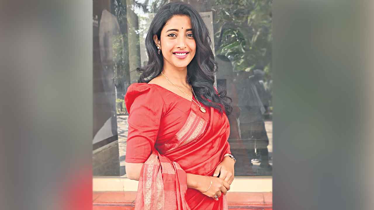 వెండితెర యాత్ర..