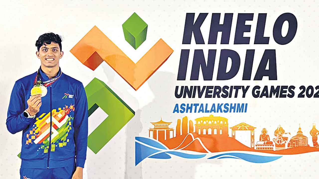 నిహార్‌ పతక జోరు