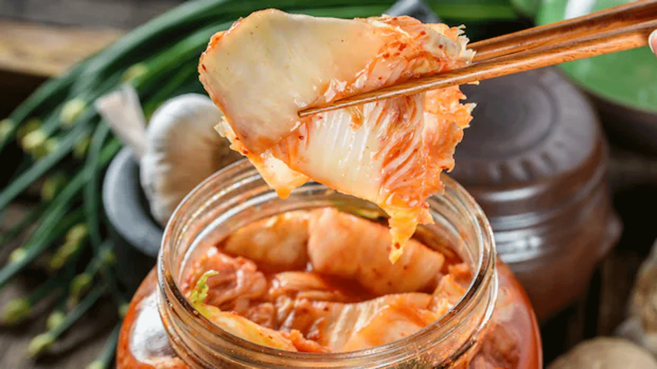 Korean Kimchi | కొరియ‌న్ కిమ్చితో మెరిసే చ‌ర్మం సొంతం