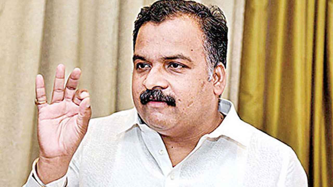 వైసీపీ ఎంపీపై రాజ్యసభ చైర్మన్‌కు ఫిర్యాదు