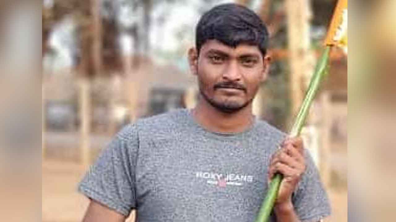 Farmer suicide | మిర్చి పంట దెబ్బతిందని పురుగుల మందు తాగి యువరైతు ఆత్మహత్య