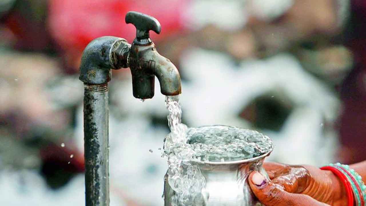 Mission Bhagiratha | ట్యాంకు చేరని మిషన్ భగీరథ నీరు.. తాగు నీటి కోసం గిరిజనుల ఇబ్బందులు