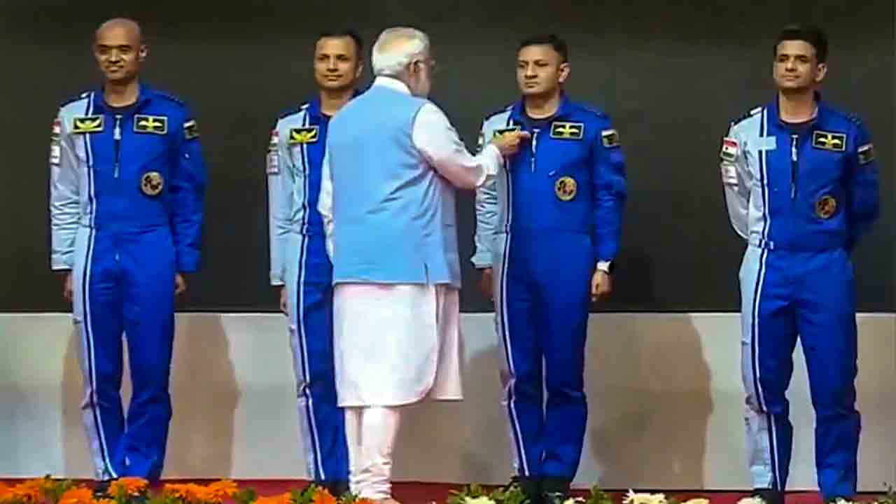 గగన్‌యాన్‌ వ్యోమగాములు వీరే