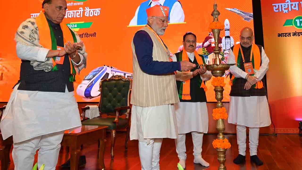 PM Modi: 370 సీట్లు గెల‌వ‌డమంటే ముఖ‌ర్జీకి నివాళి ఇవ్వ‌డ‌మే: ప్ర‌ధాని మోదీ