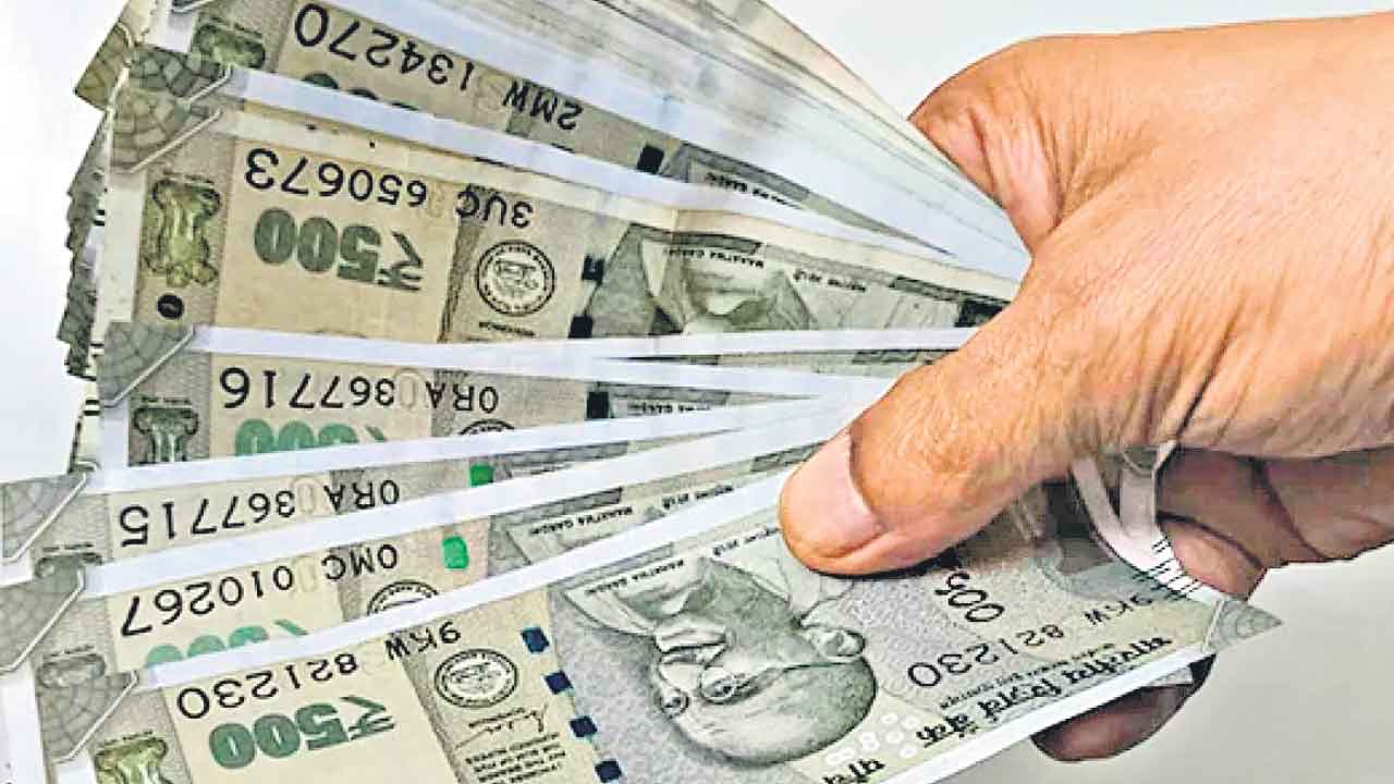 న్యాయమూర్తికే 2.5 కోట్లకు టోకరా!