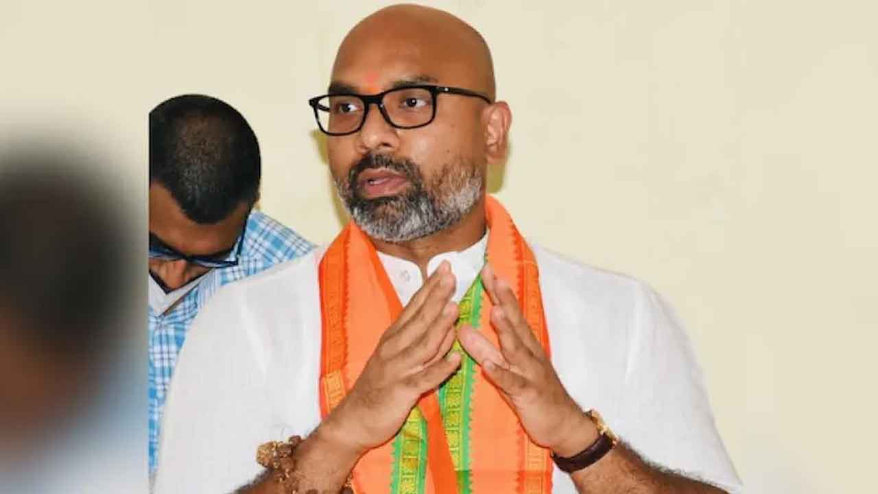 అర్వింద్కు ఎంపీ టికెట్ ఇవ్వొద్దు