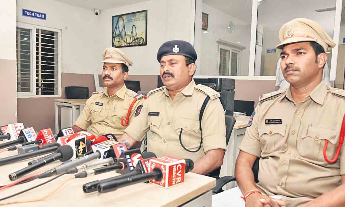 ఏడాది నుంచి ప్లాన్‌ అదును చూసి హత్య