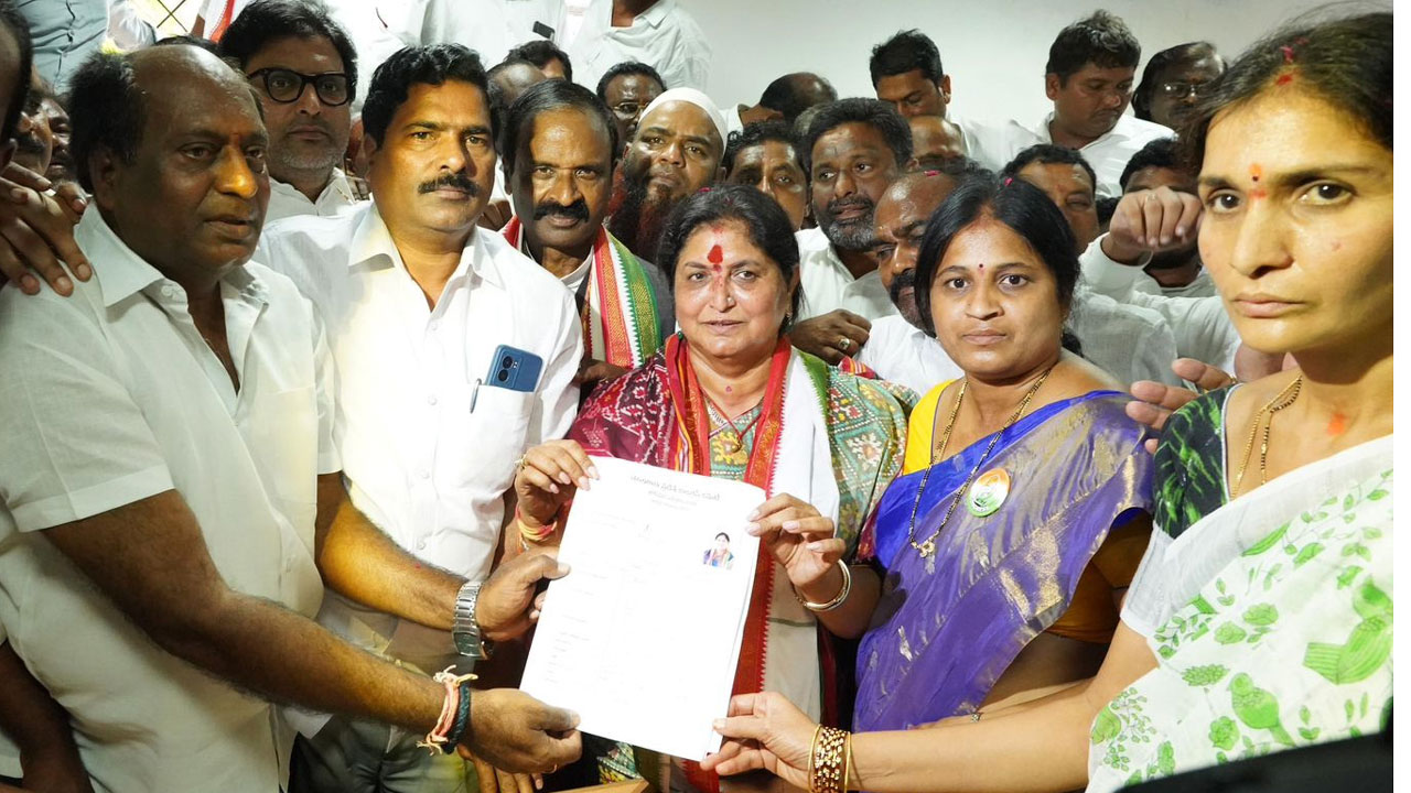 Bhatti Vikramarka | ఖమ్మం ఎంపీ సీటు కోసం డిప్యూటీ సీఎం భట్టి సతీమణి నందిని దరఖాస్తు