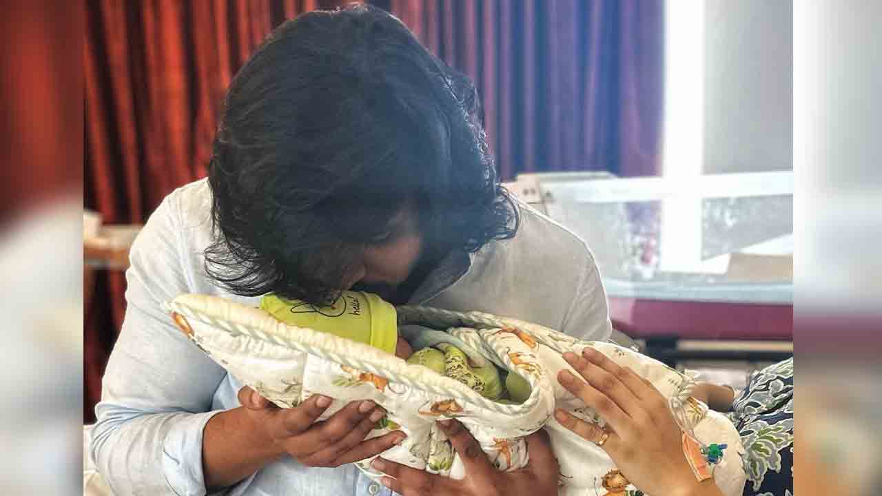 Nikhil Siddartha | తండ్రి అయిన టాలీవుడ్ హీరో నిఖిల్.. ఫొటో వైర‌ల్