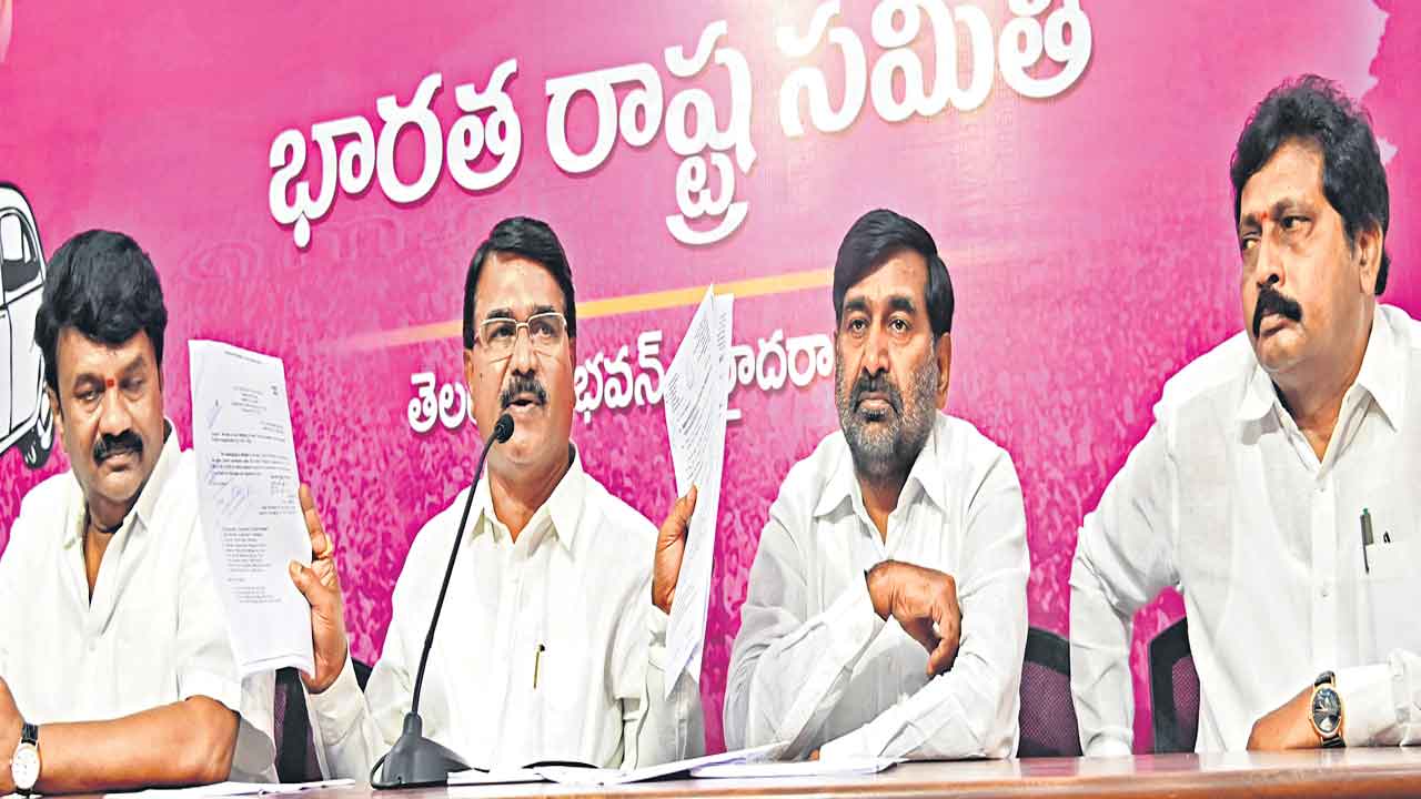 హక్కులు తేల్చేవరకు ఉద్యమం