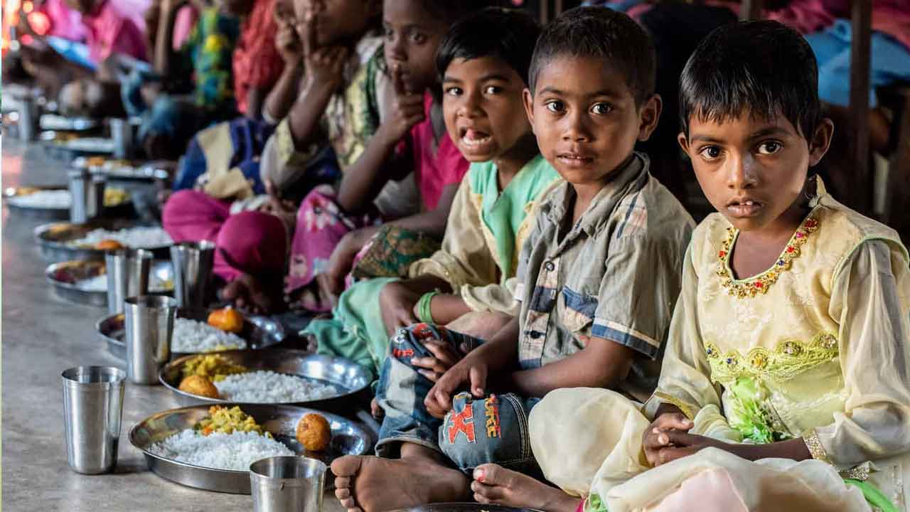 గుజరాత్‌లో 5.7 లక్షల మంది బాలలకు పోషకాహార లోపం