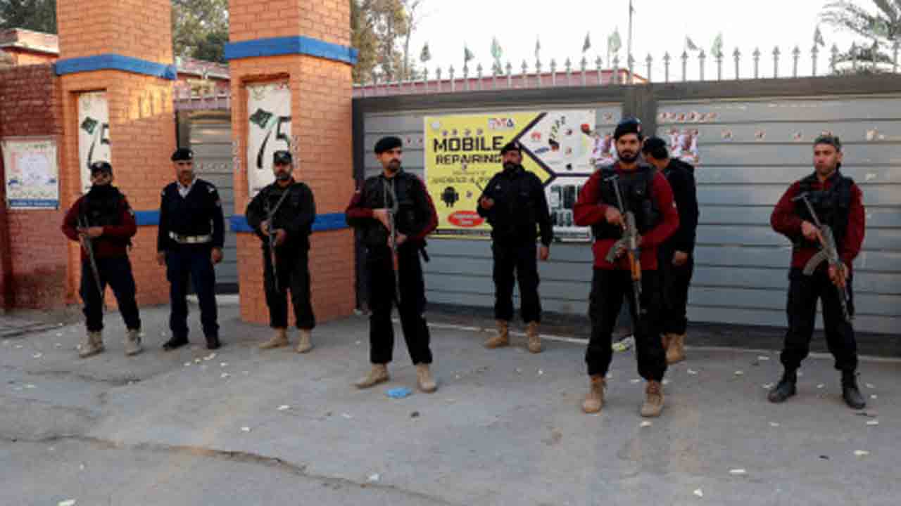 Pakistan | పాకిస్తాన్‌లో మ‌రో ఉగ్ర‌దాడి.. ఐదుగురు పోలీసులు మృతి