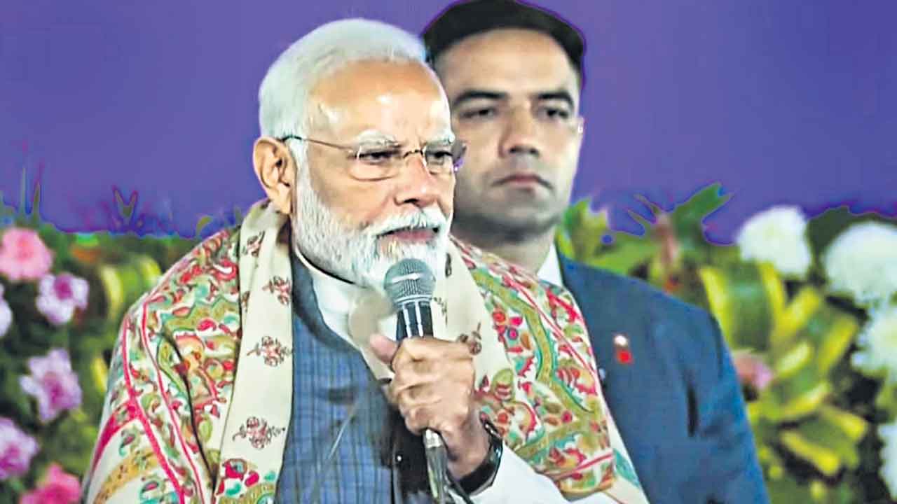 దేశంలోనే అతి పొడవైన రైలు సొరంగం