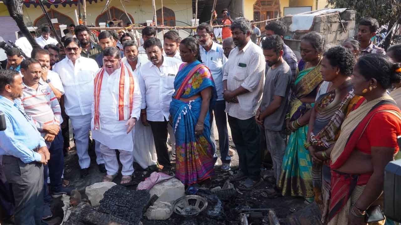 Ponnam Prabhakar | బాధితులను అన్ని రకాలుగా ఆదుకుంటాం : మంత్రి పొన్నం ప్రభాకర్‌