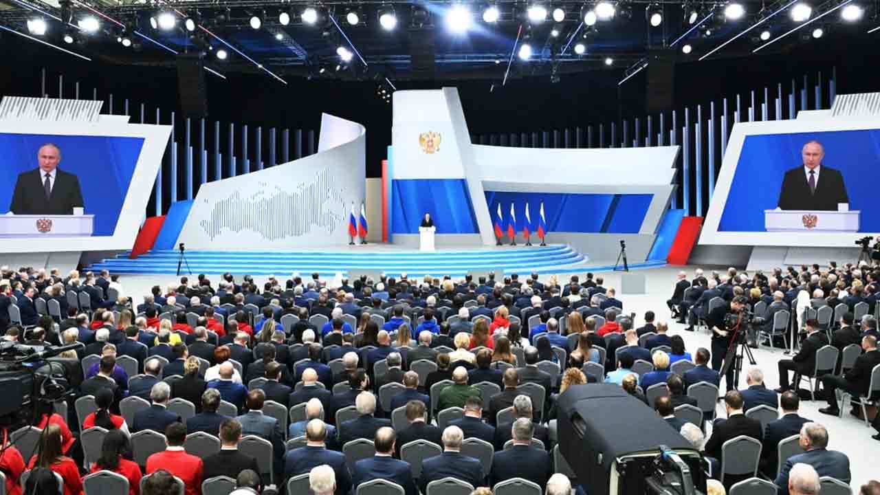 Vladimir Putin: ఉక్రెయిన్ వార్‌లో హైప‌ర్‌సోనిక్ వెప‌న్స్ వాడాం: పుతిన్