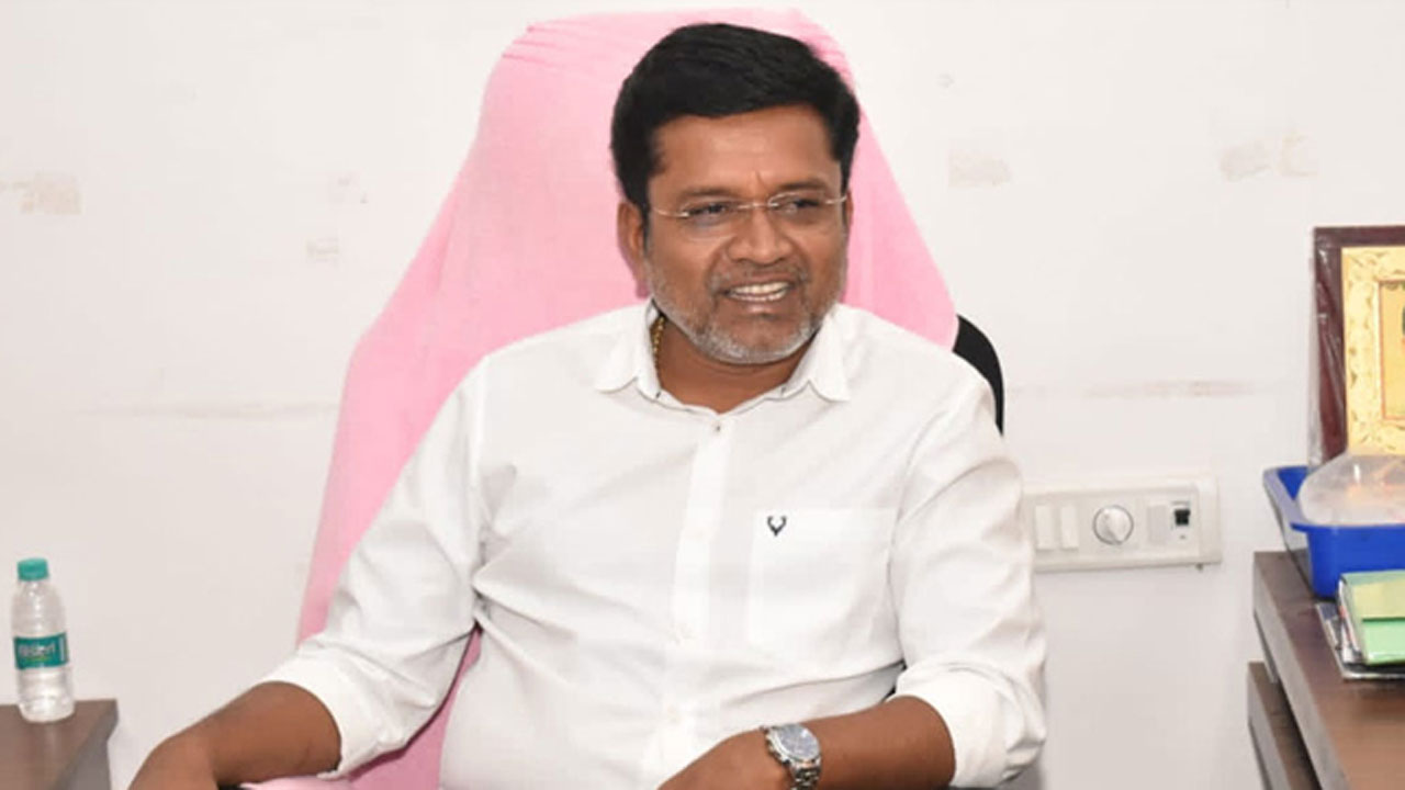 Putta Madhu | సాధ్యం కాని హామీలతో గిన్నిస్‌ రికార్డుకు ట్రై చేస్తున్న రేవంత్‌ రెడ్డి.. పుట్ట మధు విమర్శ