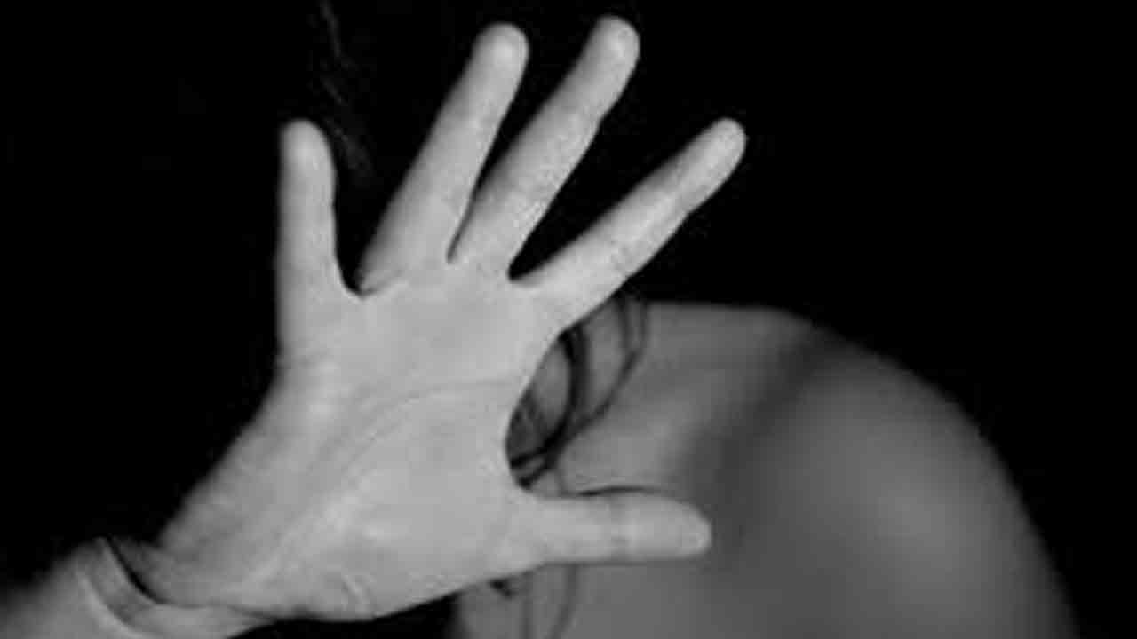 న్యాయం కోసం ఆత్మహత్యాయత్నం