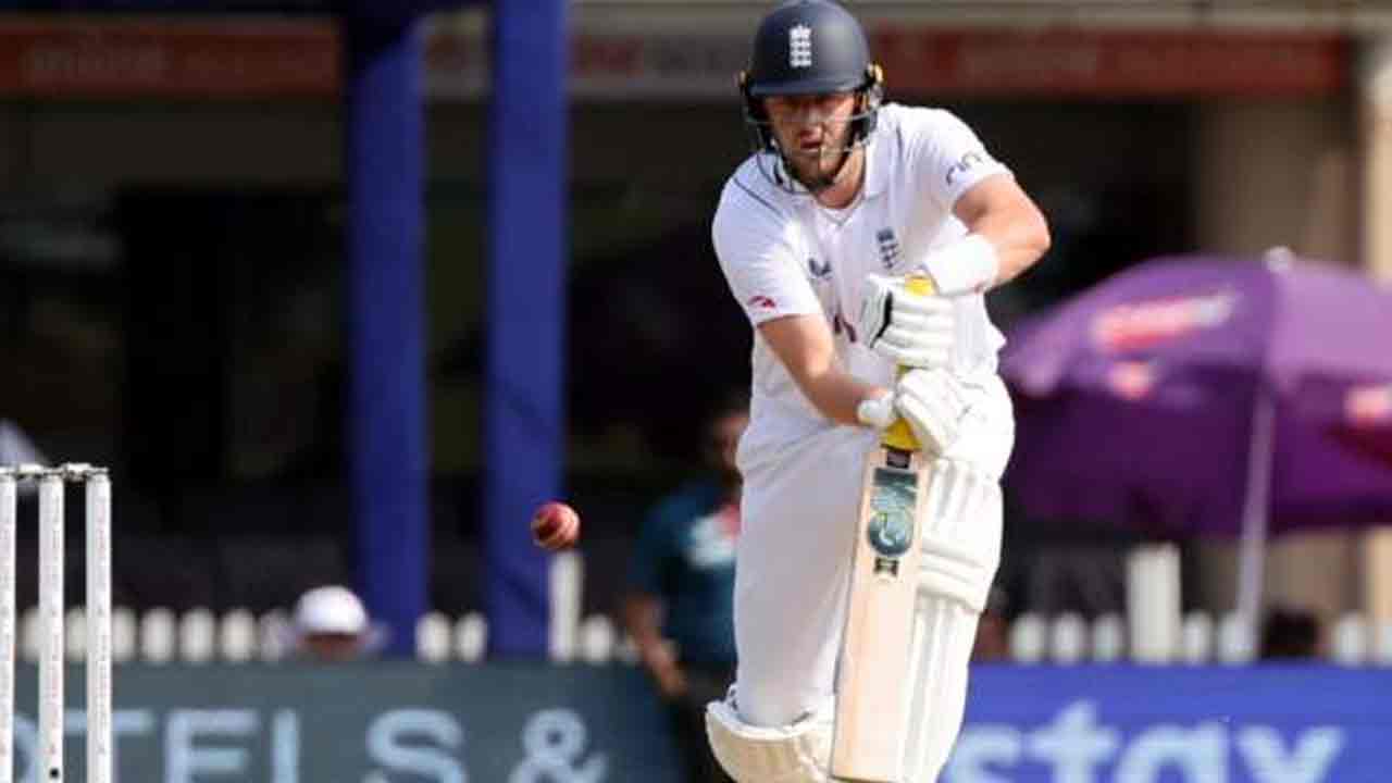 Ranchi Test: రాబిన్‌స‌న్ హాఫ్ సెంచ‌రీ.. రెండు వికెట్లు తీసిన జ‌డేజా