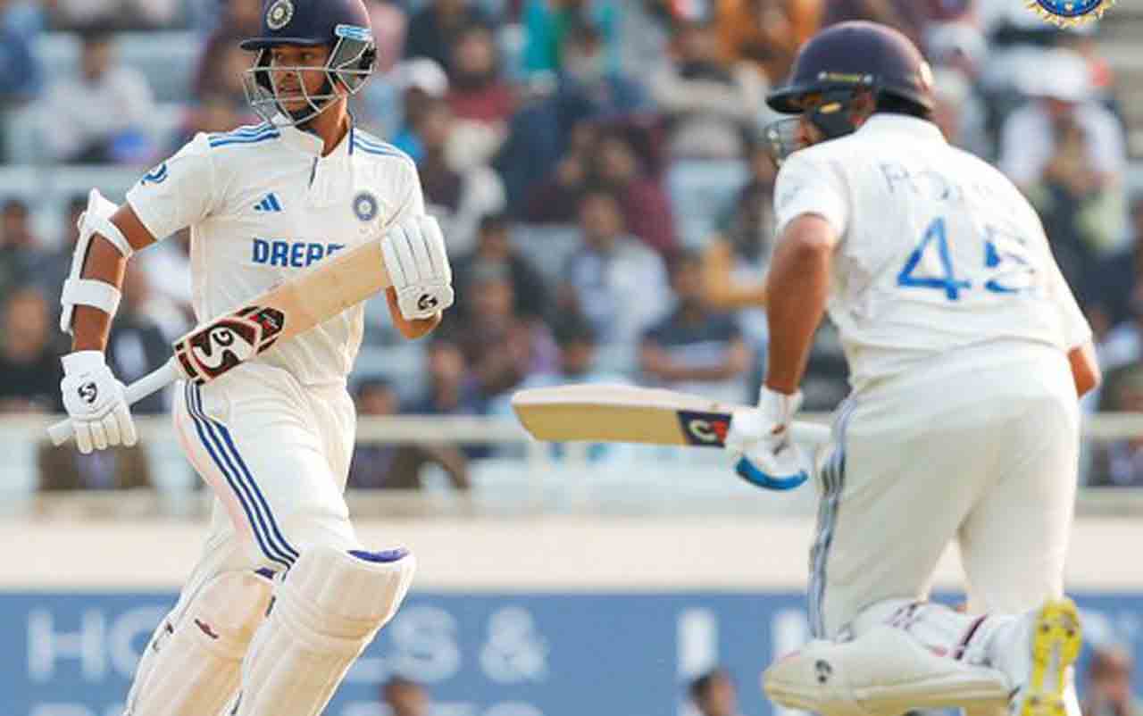 IND vs ENG 4th Test | తిప్పేసిన అశ్విన్, కుల్దీప్.. స్వ‌ల్ప‌ ల‌క్ష్యాన్ని ఛేదిస్తారా? చేతులెత్తేస్తారా?