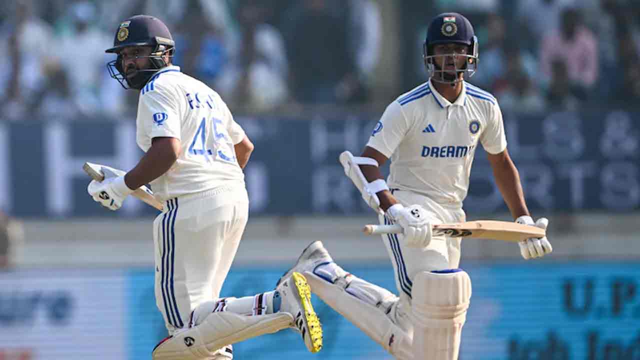 Rohit Sharma: రోహిత్ శ‌ర్మ ఔట్‌..