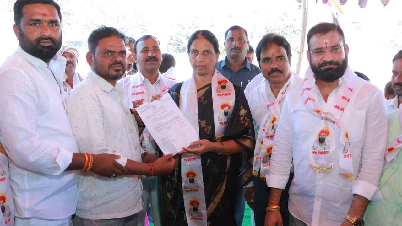 LOC | పేదలకు అందాల్సిన పథకాల కోసం ప్రభుత్వంపై పోరాడుతా : సబిత ఇంద్రారెడ్డి