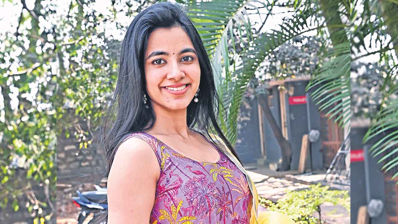 Shivani Naagaram | విల్లామేరీ కాలేజ్‌ అందించిన మరో అందగత్తె.. ఇండస్ట్రీకి దొరికిన గ్లామర్‌ తార